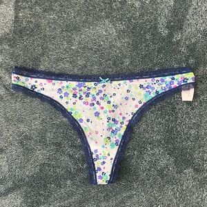 Victoria’s Secret Thong L